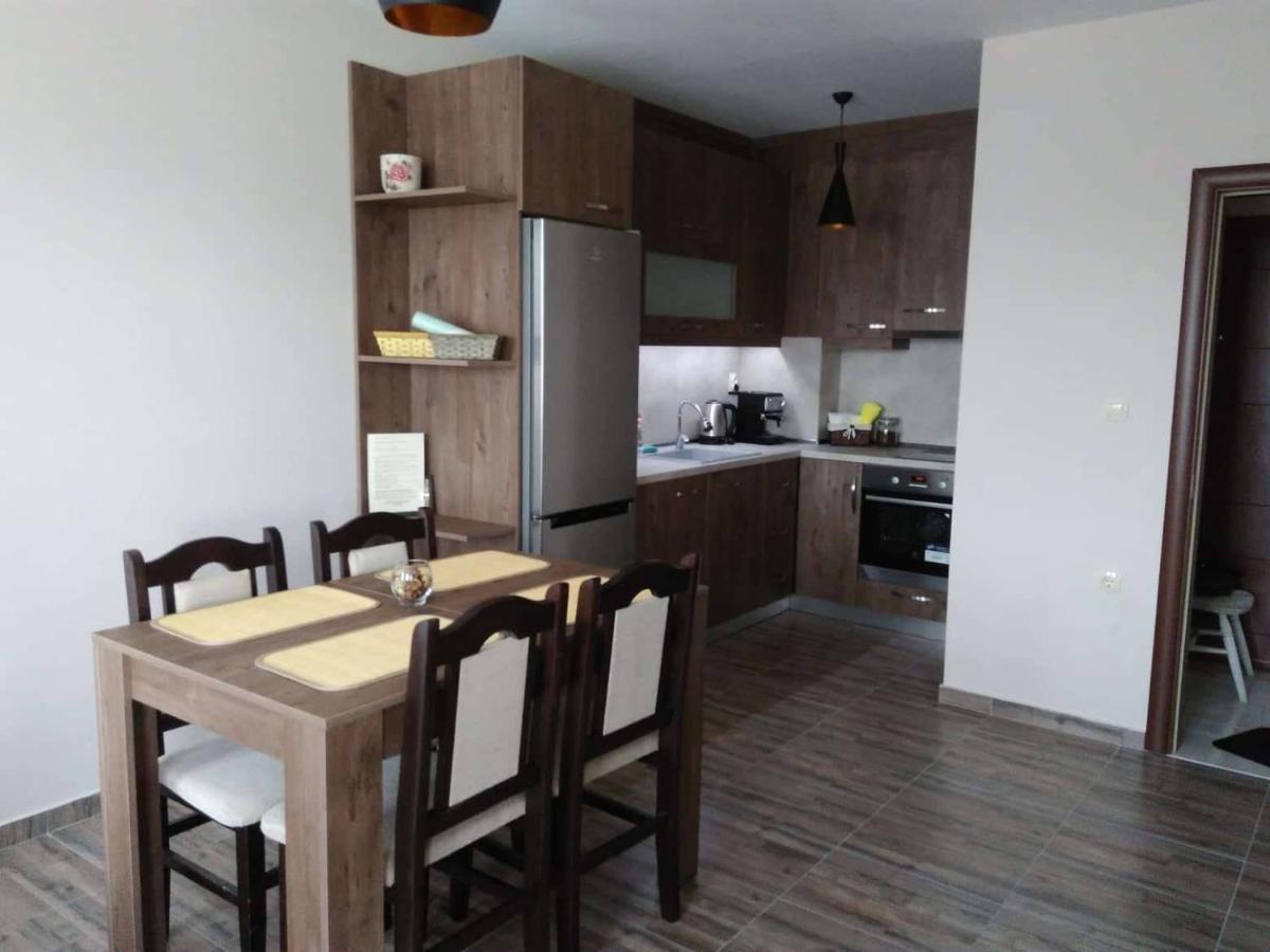 Nev Apart New Velingrad Exterior photo