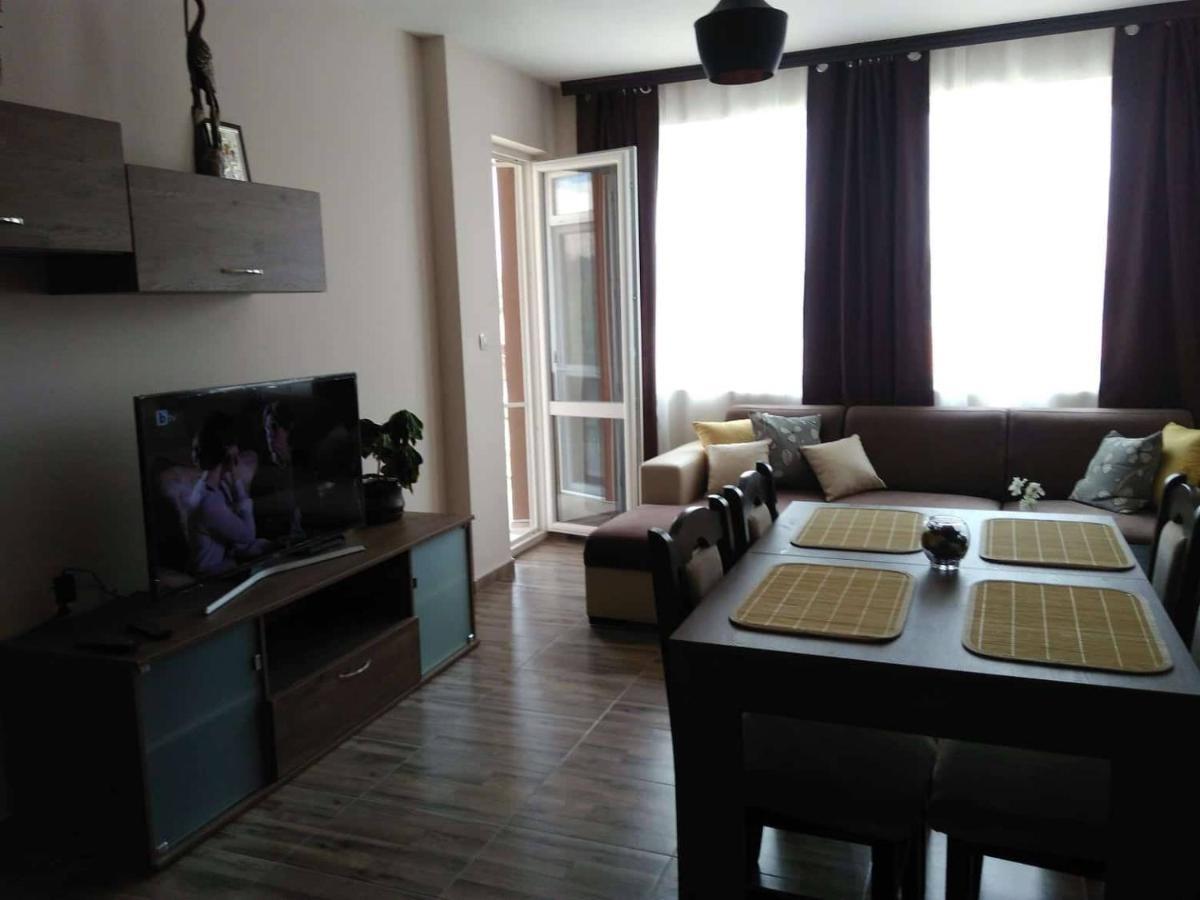Nev Apart New Velingrad Exterior photo