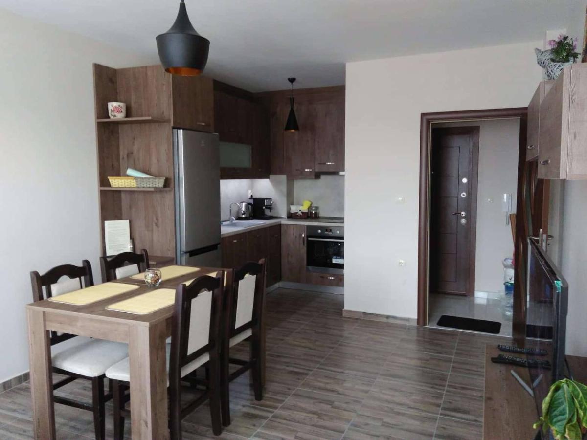 Nev Apart New Velingrad Exterior photo
